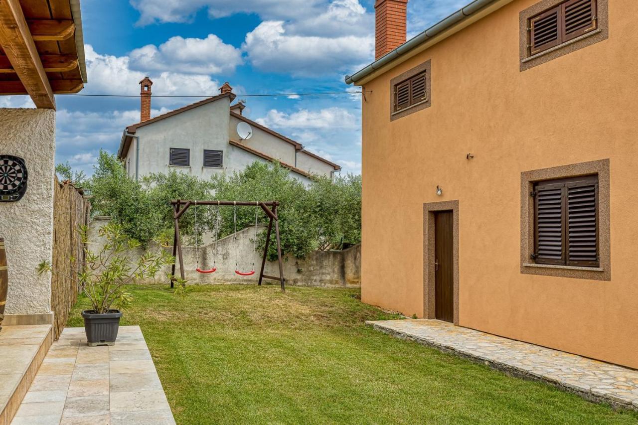 Ferienwohnung Emanuela With Private Pool Loborika Exterior foto