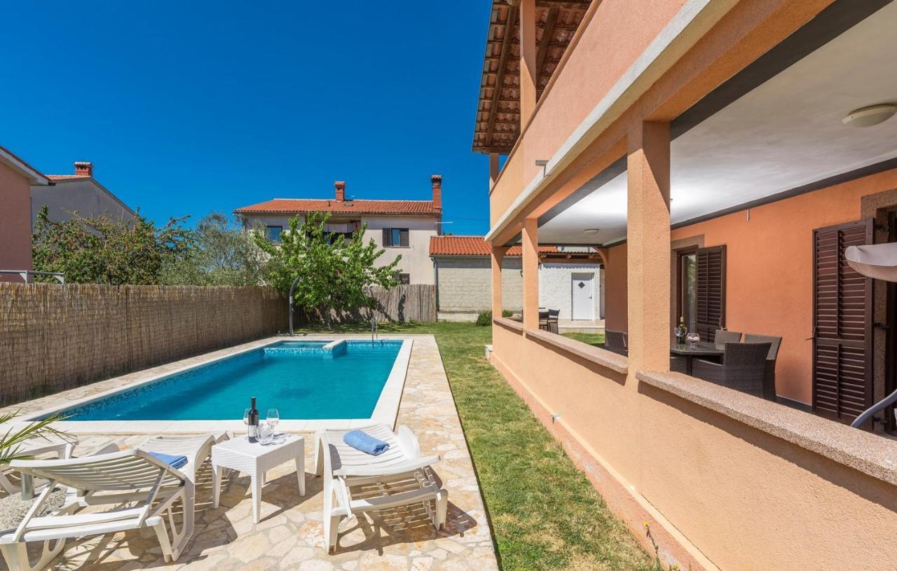 Ferienwohnung Emanuela With Private Pool Loborika Exterior foto
